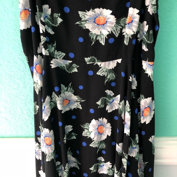 Spaghetti strap dress with flowers and polka dots - Picture 2 of 3